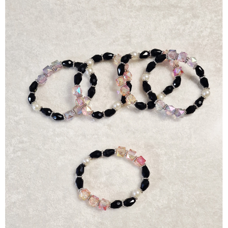 Брослети на руку з наместин 