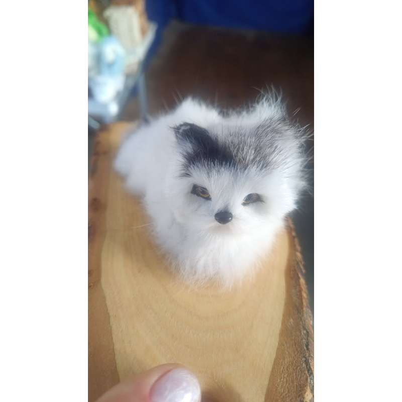 Фігурки з хутра Котики